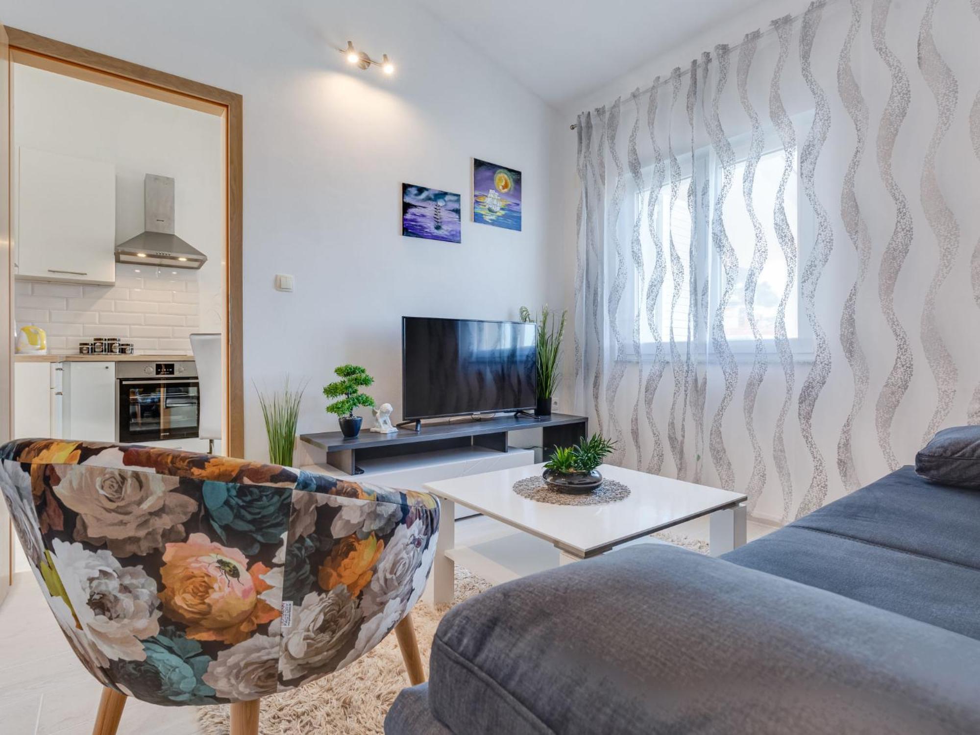 Tramonto-2 By Interhome *